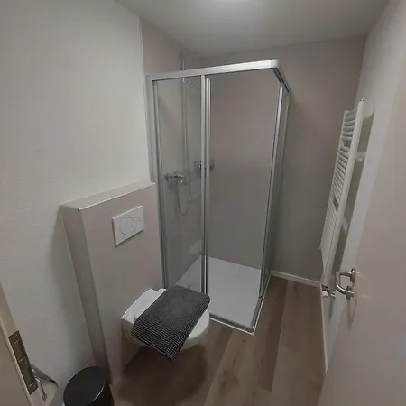 Les Touristes Hotel *