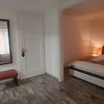 Les Touristes Hotel *