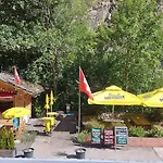 Les Touristes Hotel Chatelard